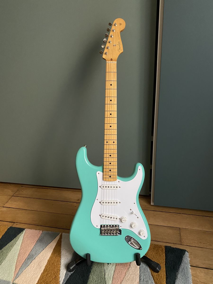 Music Gear Setup by warhol featuring Fender Vintera 50s Stratocaster