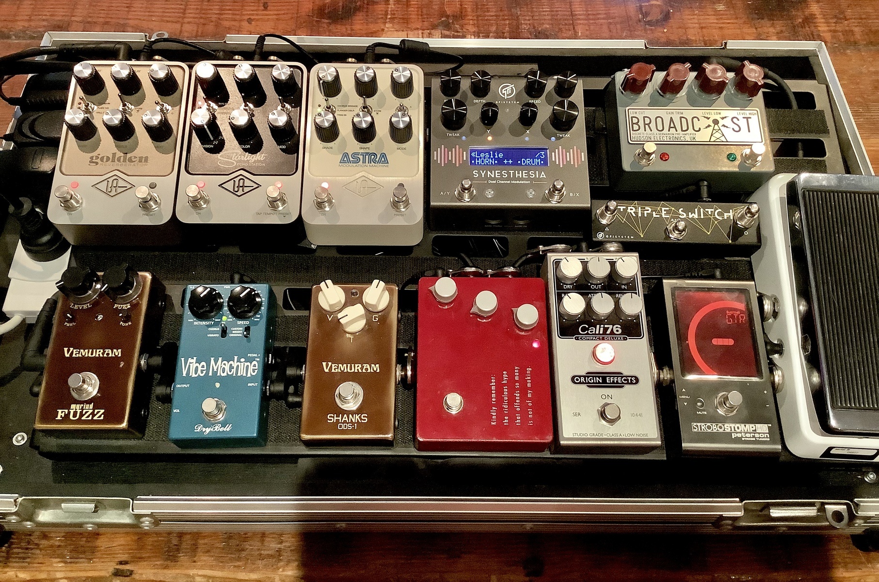 Music Gear Setup by 31strat31 featuring Peterson StroboStomp HD, Origin Effects Cali76 Compact Deluxe, and Klon KTR and 7 more pieces of gear
