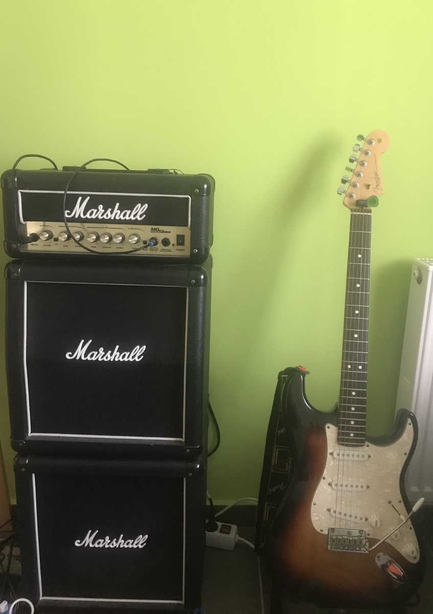 Marshall Amp Rig by myron_tlks featuring Marshall MG15MSII Microstack and 2007 Fender Standard Stratocaster