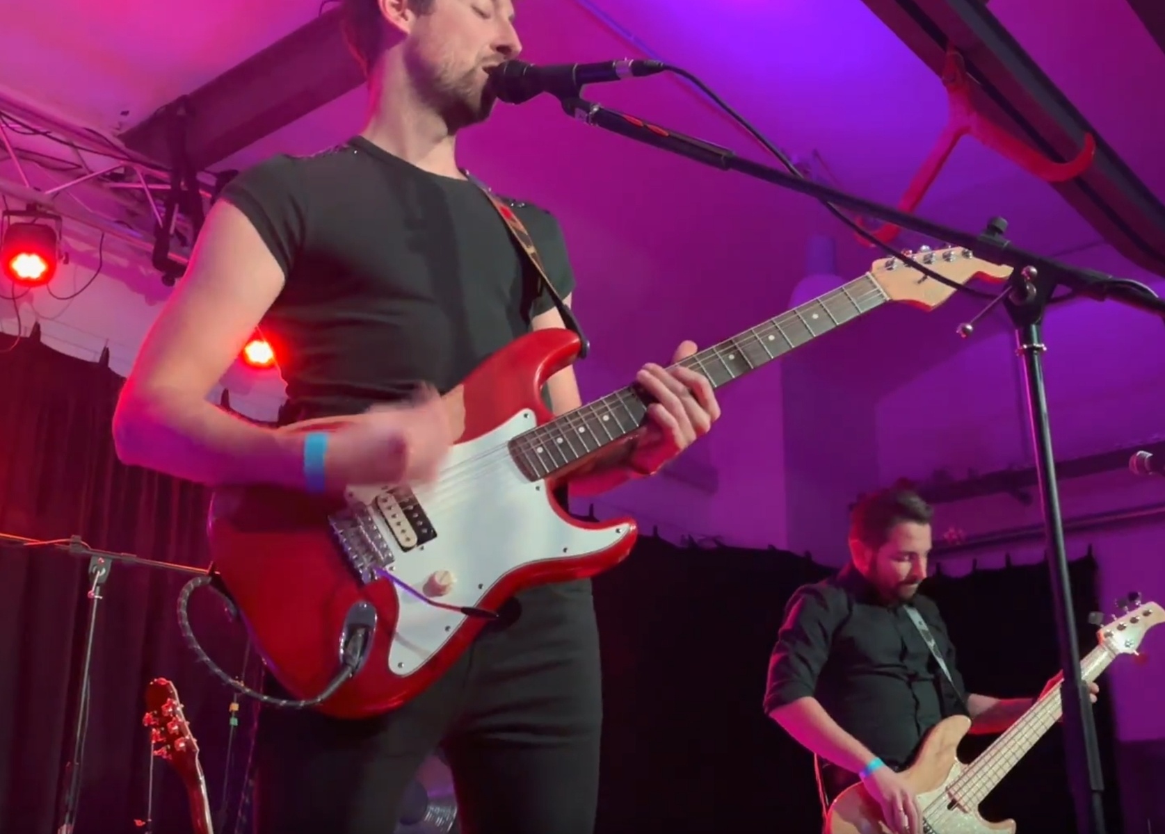 Live Rig by daniel_mueller featuring Fender Stratocaster Highway One HSS and Fender Highway One Stratocaster