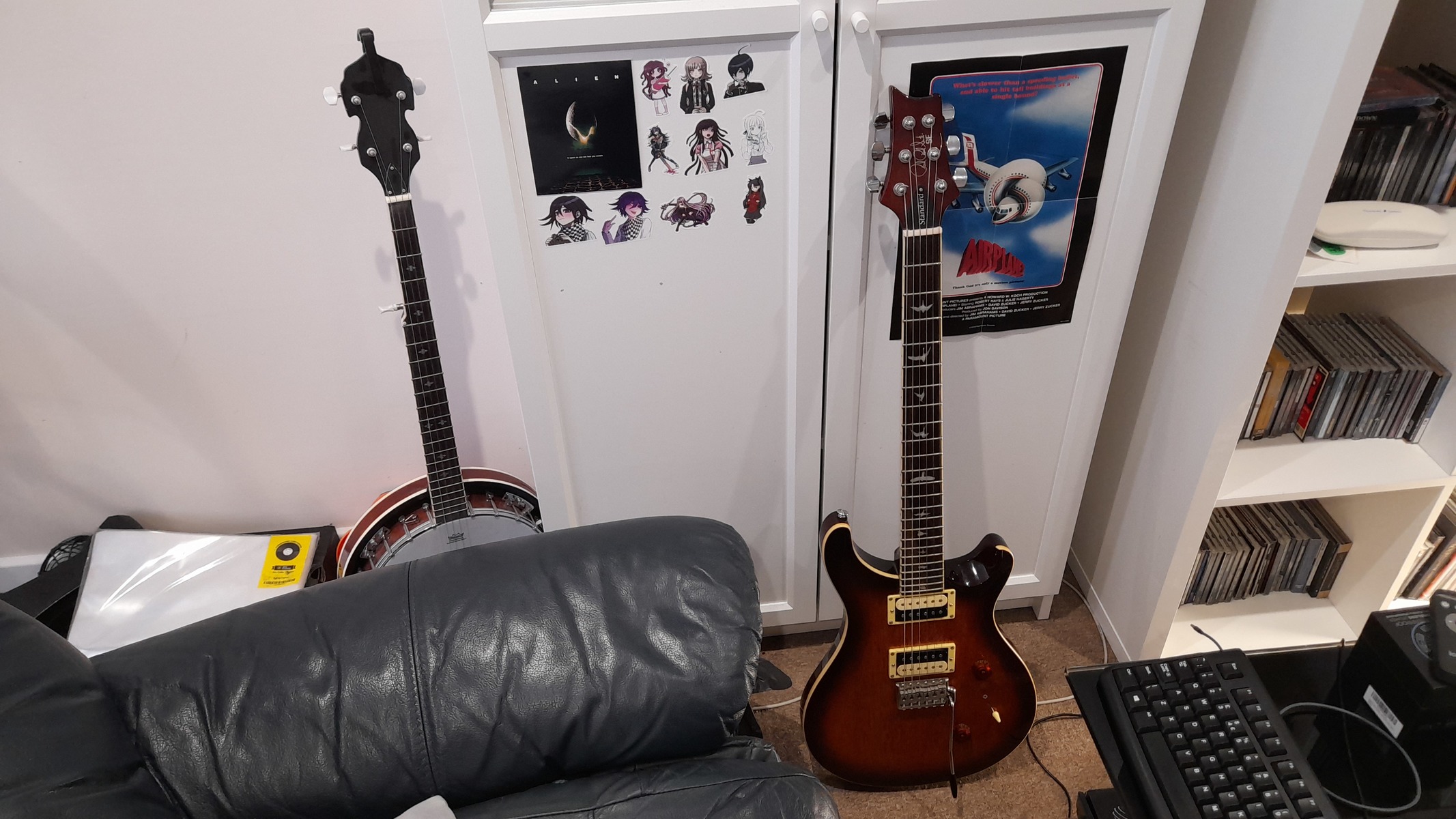 Metal Music Gear Setup by doxophobia featuring PRS SE Custom 24 and Oypla 5 String Bluegrass Banjo with Remo Skin