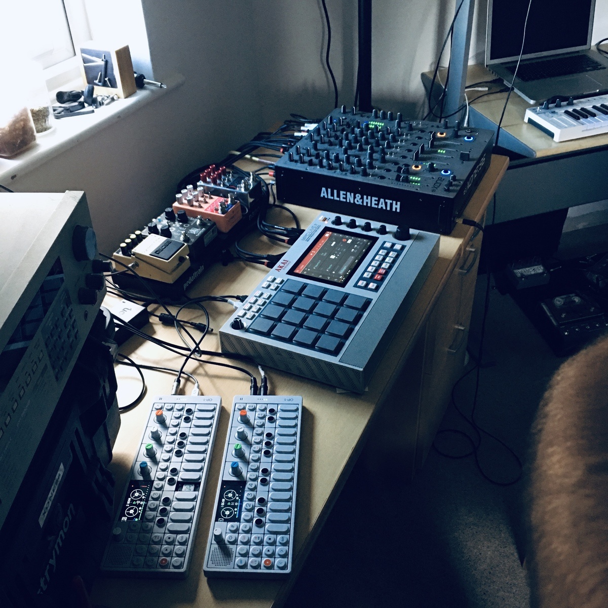 Electronic Studio Setup by lewyandrews featuring Akai S950 MIDI Digital Sampler, Teenage Engineering OP-1 Portable Synthesizer, and Akai MPC Live II Retro Edition and 7 more pieces of gear