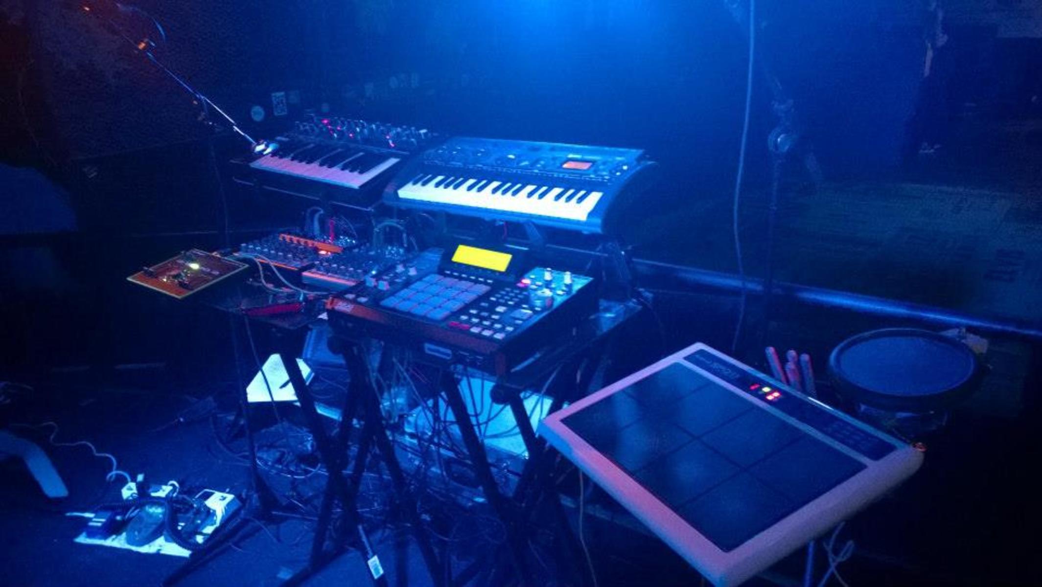 sahkoneitsyt's music gear photo