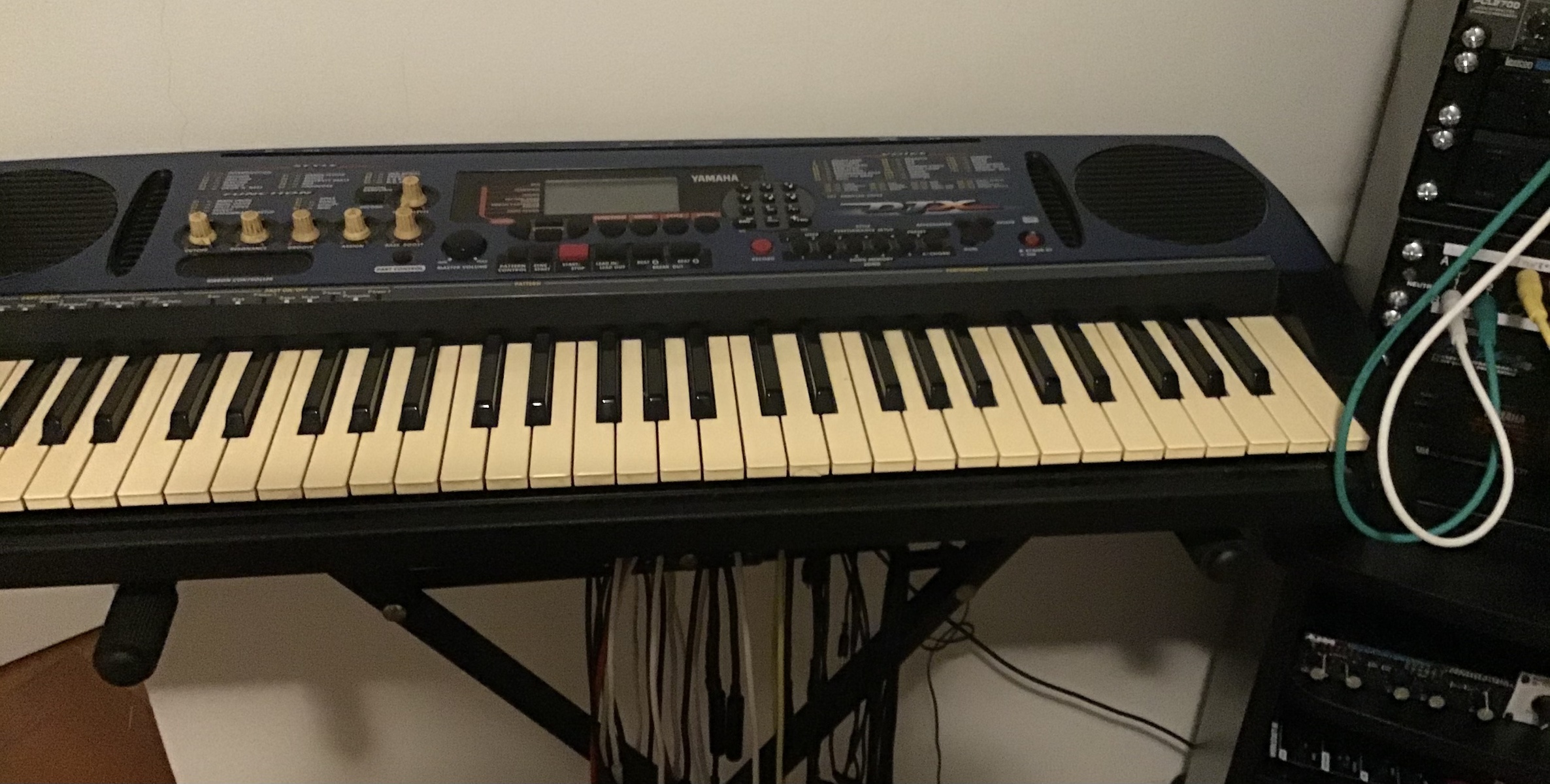 Studio Setup by davor_tosovic featuring Yamaha PSR-D1 DJX