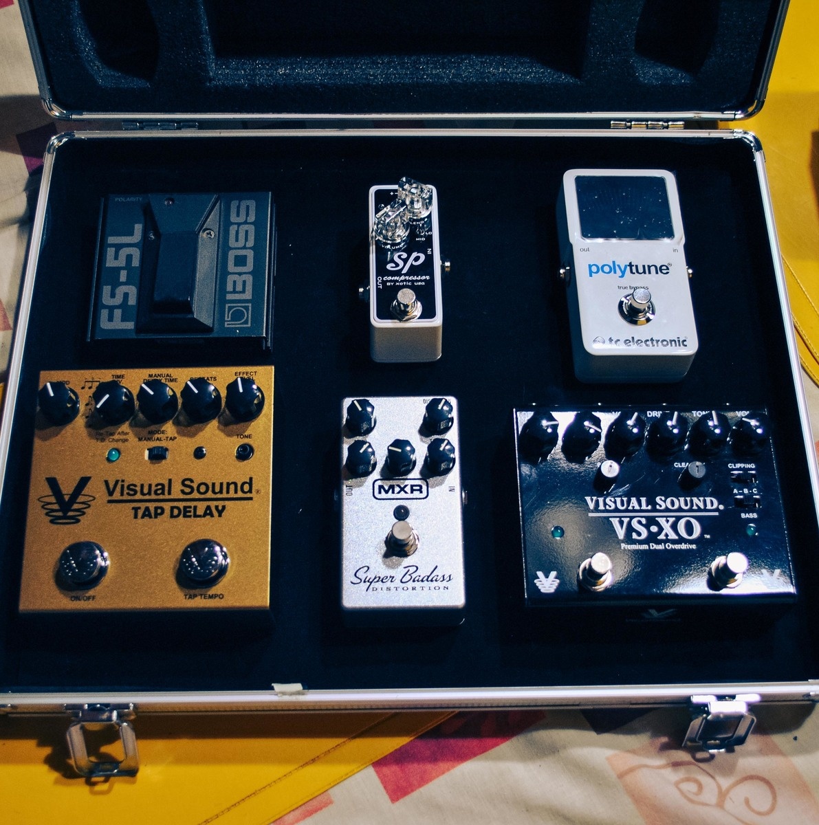 Metal Music Gear Setup by eduvergara featuring Boss FS-5L Latching Footswitch, Xotic Effects SP Compressor, and Visual Sound VS-XO and 2 more pieces of gear