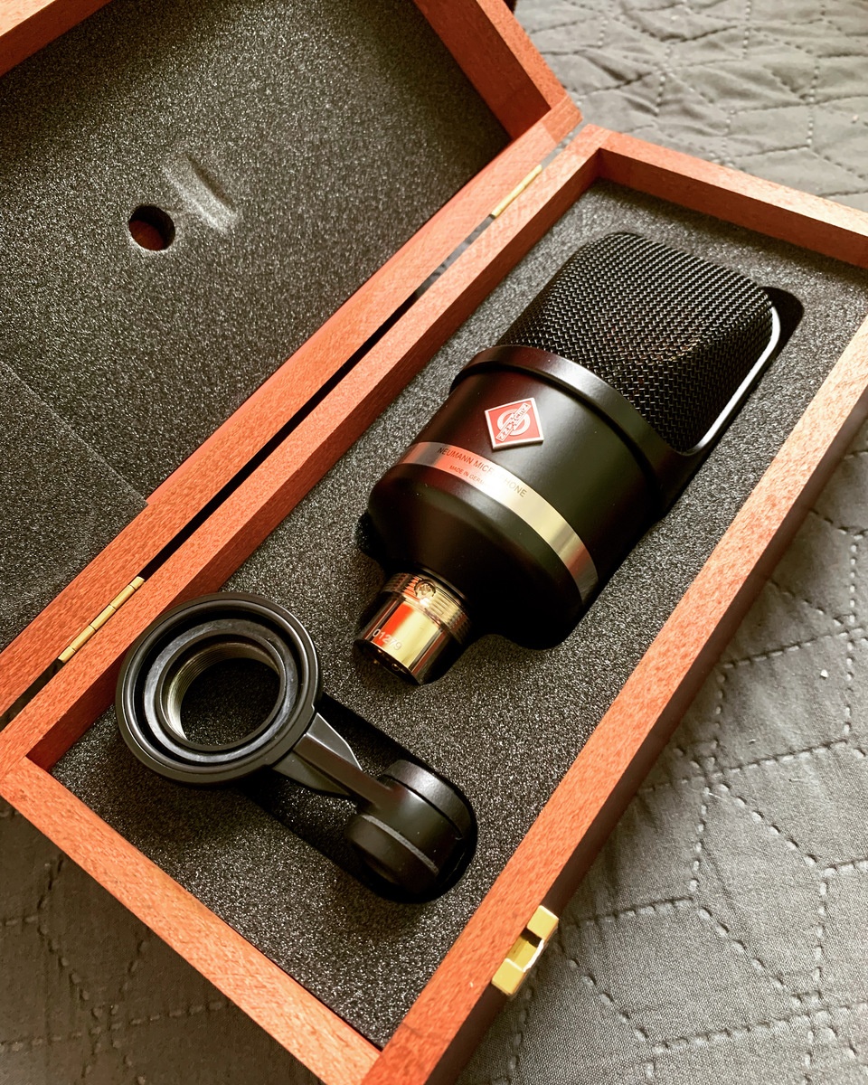 Studio Setup by kerze_mann featuring Neumann TLM 107 Black