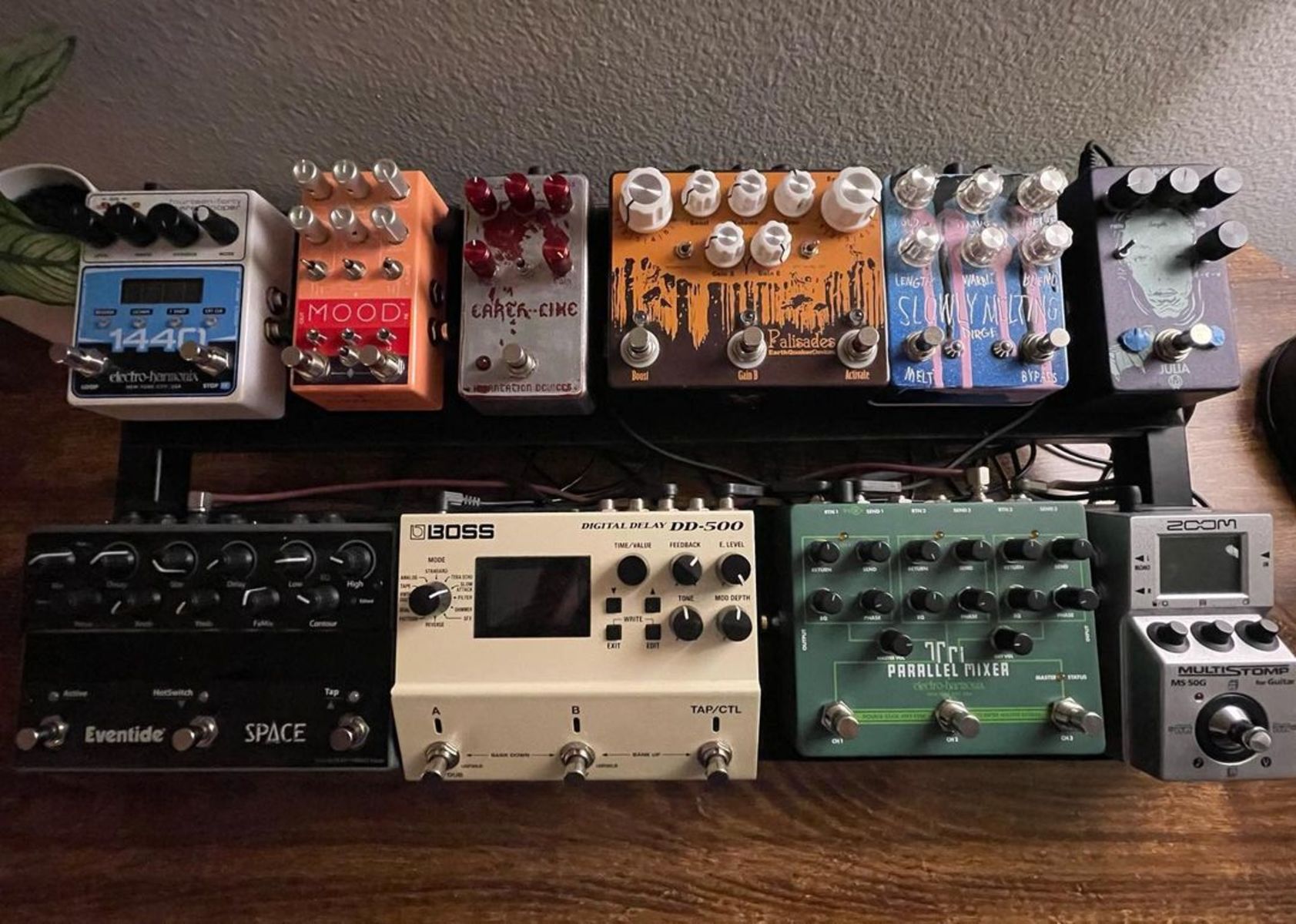 Pedalboard by largebeer featuring Chase Bliss Audio Mood, Electro-Harmonix 1440 Stereo Looper, and Electro-Harmonix Tri Parallel Mixer and 6 more pieces of gear