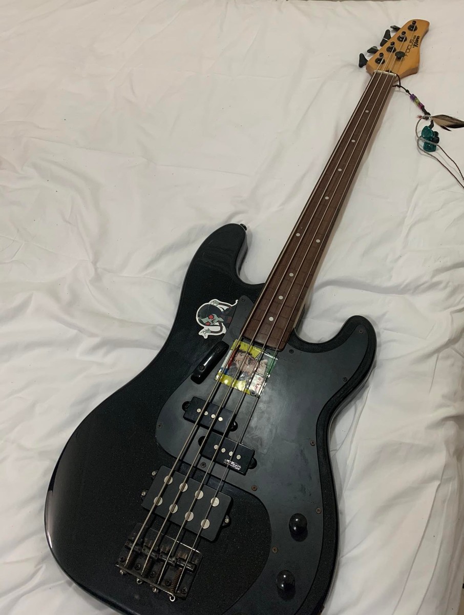 Music Gear Setup by yuanmondragon featuring Kramer Focus 420S Custom