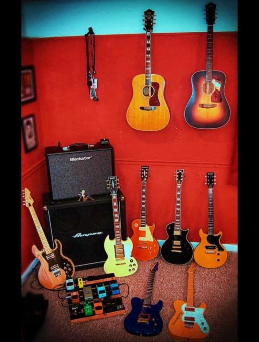 Pedalboard by james_scott_bullard featuring Guild D40 6 String, 1978 Guild D-55NT Acoustic, and Peavey T-60 and 20 more pieces of gear