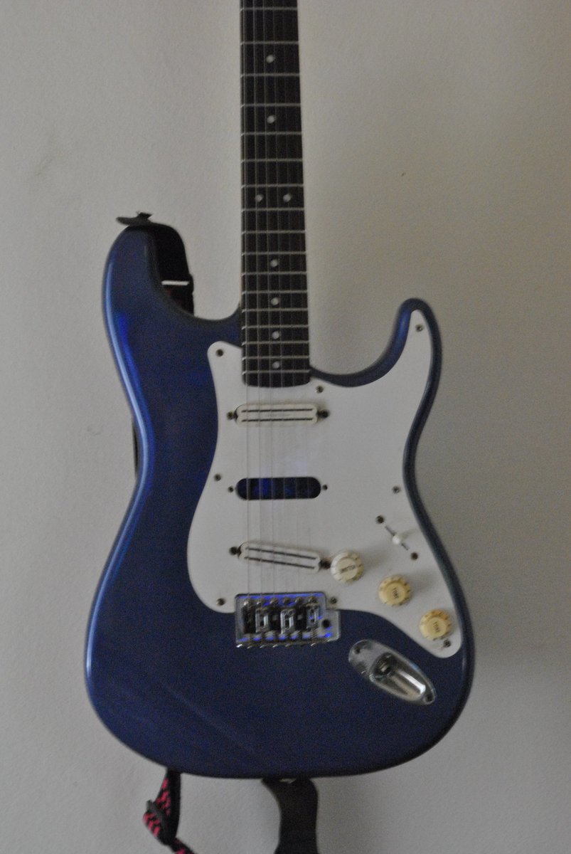 Music Gear Setup by manos_hatzikonstantinos featuring Squier Stratocaster