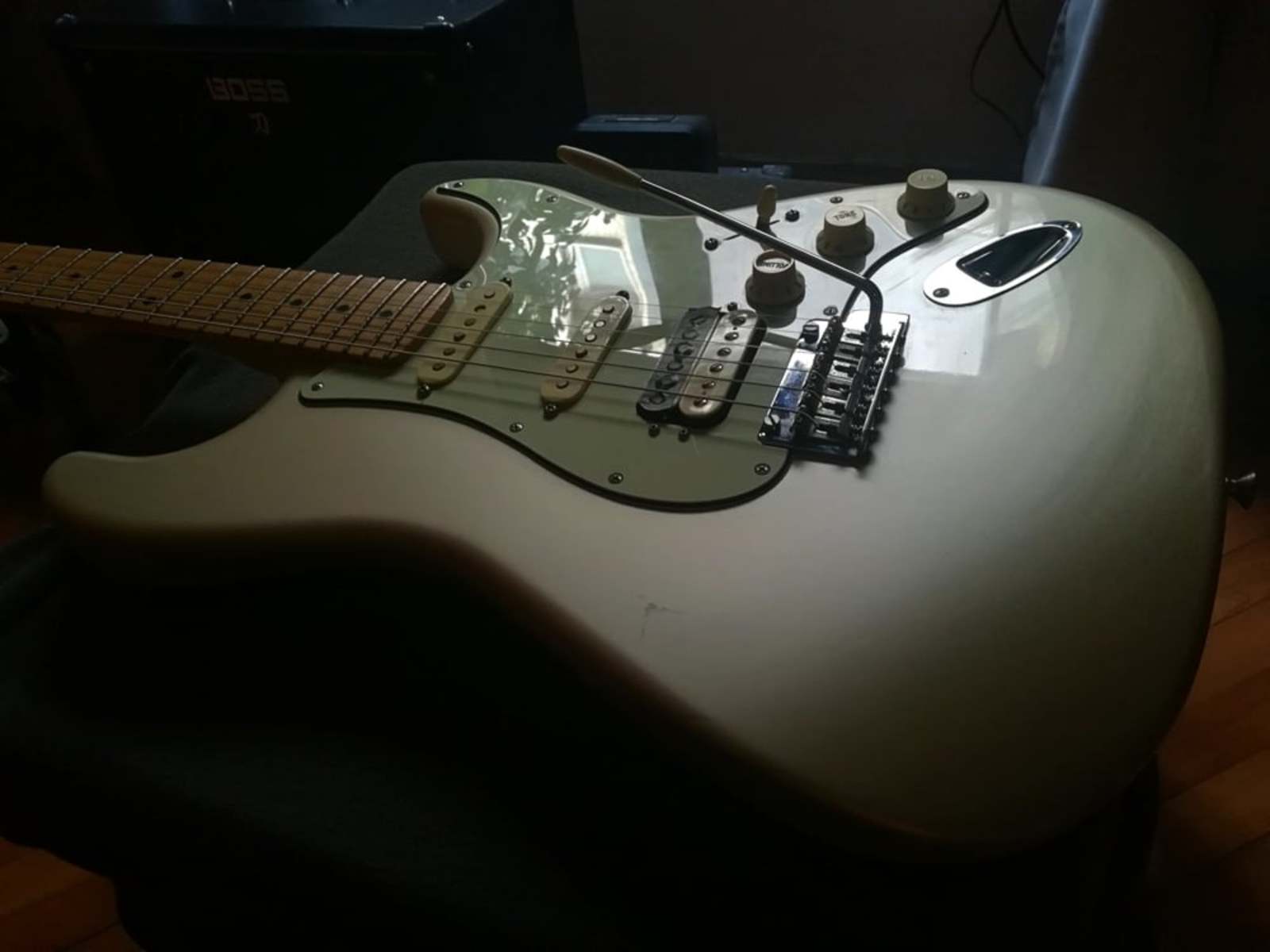 Studio Setup by ivan_pesut featuring Fender Deluxe Stratocaster HSS Electric Guitar