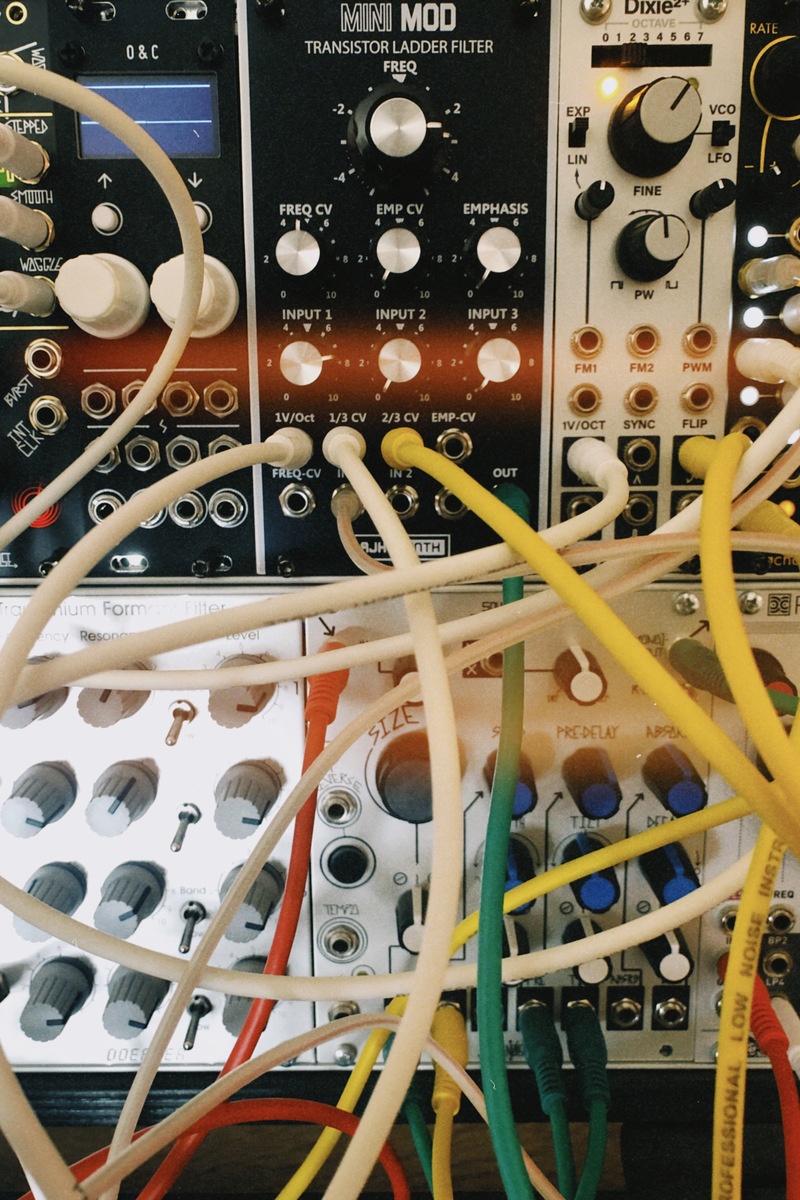 monochrome's music gear photo