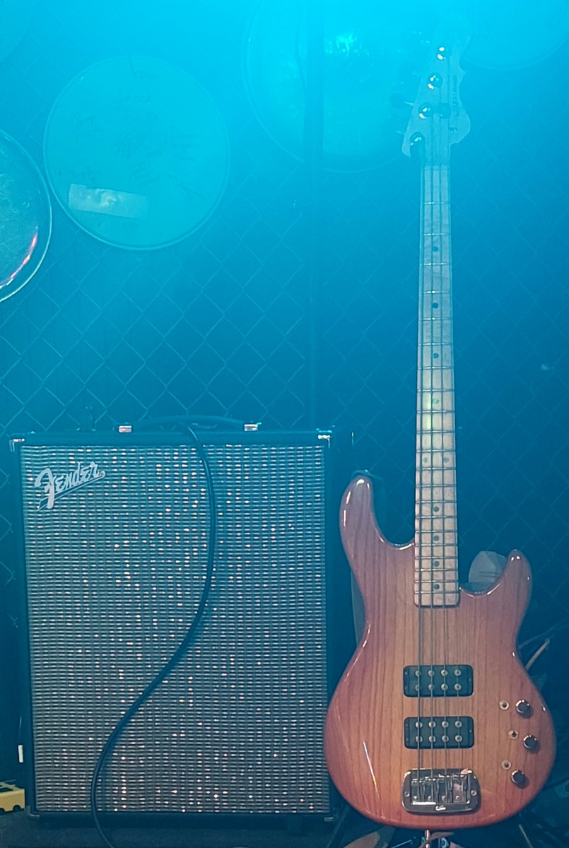 Metal Amp Rig by andy_b featuring Fender Rumble 500 and G&L L2000 Bass
