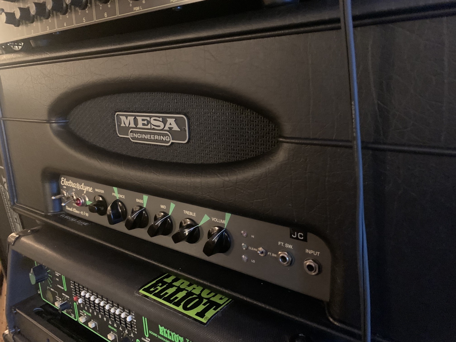 Amp Rig by jamescassidy featuring Mesa/Boogie Electra-Dyne Head