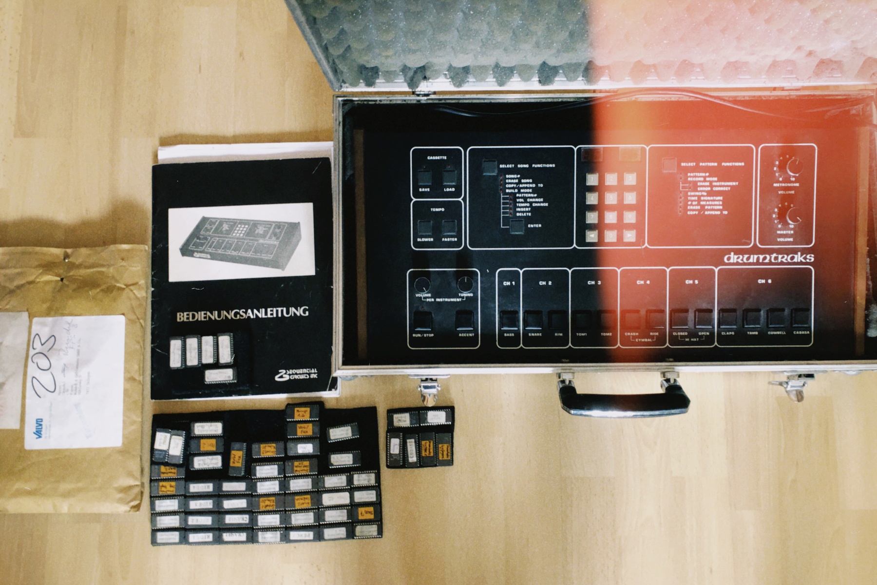 Drum Kit by monochrome featuring Sequential Circuits DrumTraks