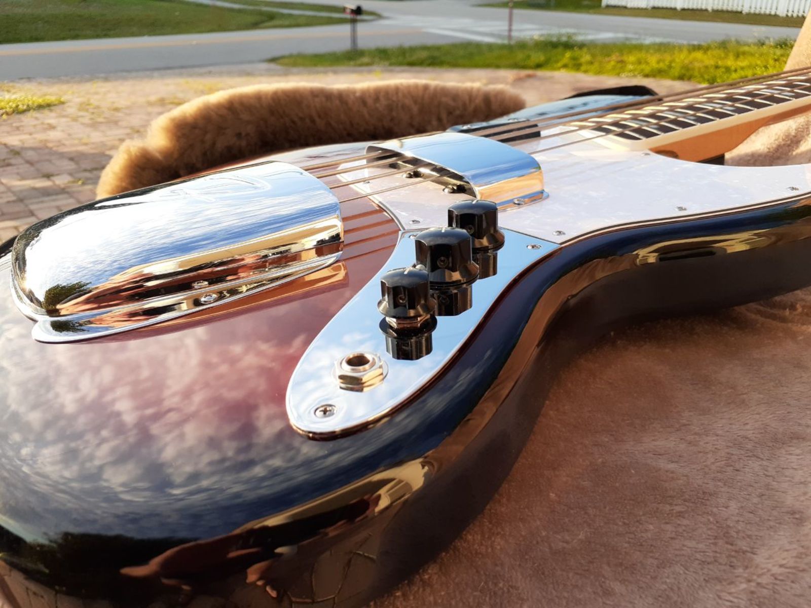 Music Gear Setup by jeremy_crockett featuring Fender Vintera '70s Jazz Bass