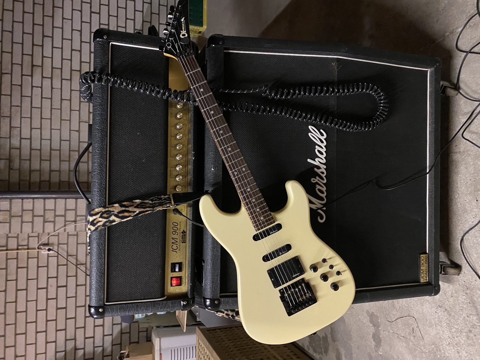 Metal Amp Rig by vs_jones featuring Charvel Model 4, Marshall JCM900 4100, and Marshall 1960A 300W Cabinet