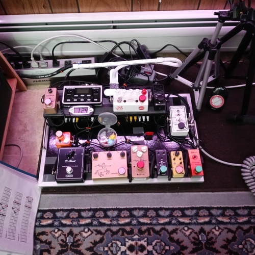Photo of Joyo JF-32 Hot Plexi in a pedalboard