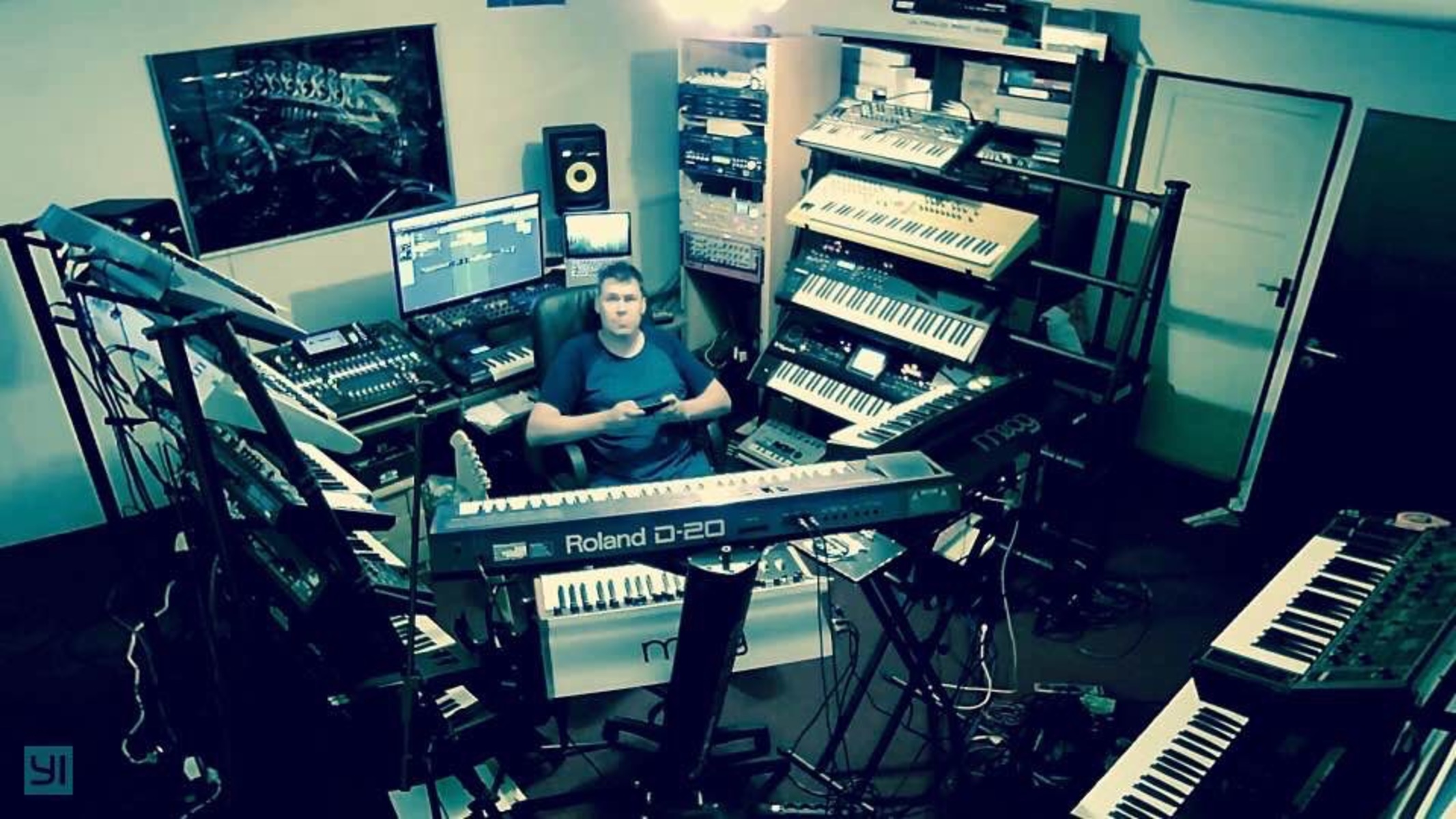 keyhead's music gear photo