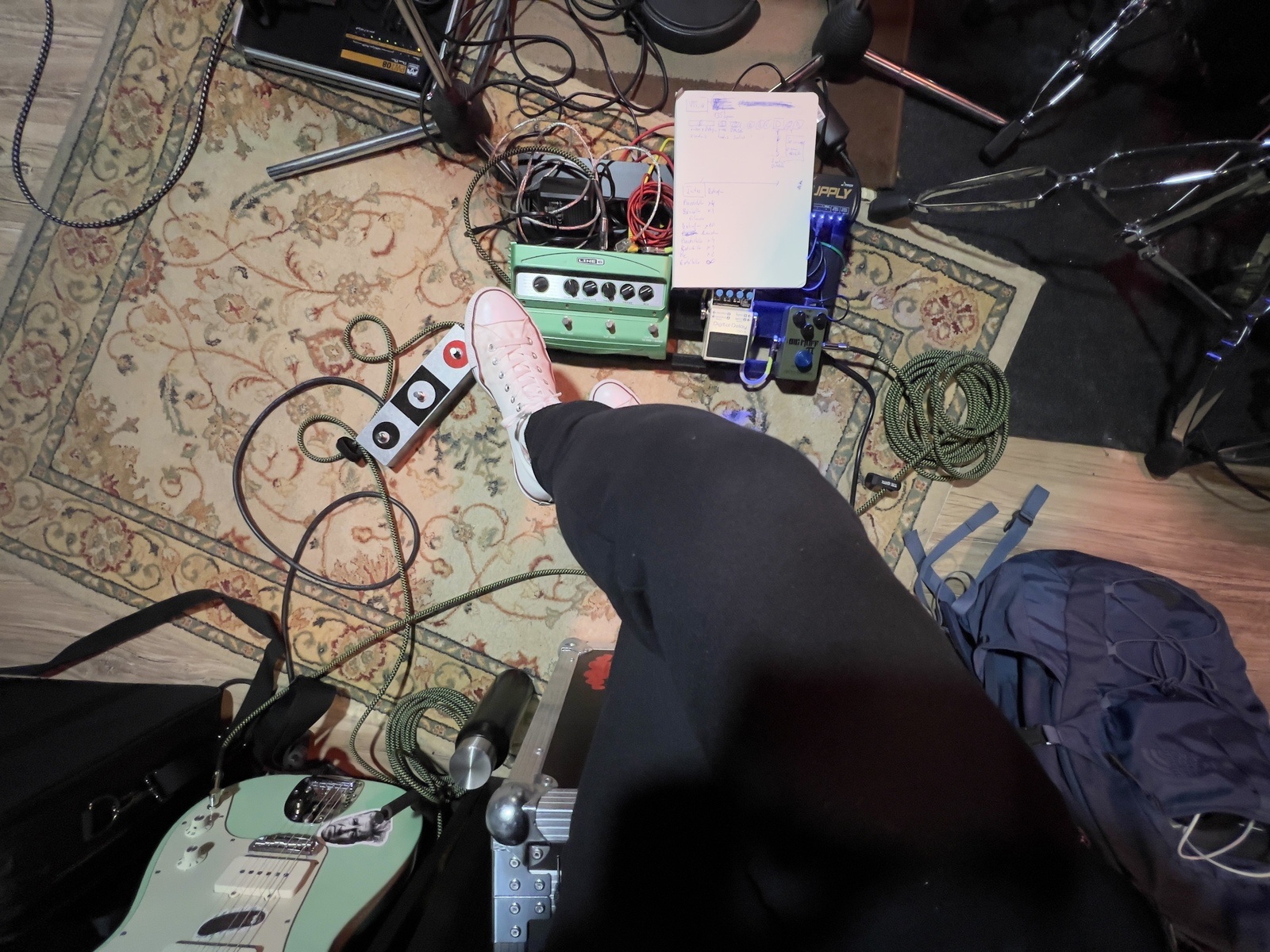 Pedalboard by juanlo featuring Fender Parallel Universe Jazz Telecaster, Line 6 DL4 Delay Modeler, and Boss DD-6 Digital Delay and 1 more piece of gear