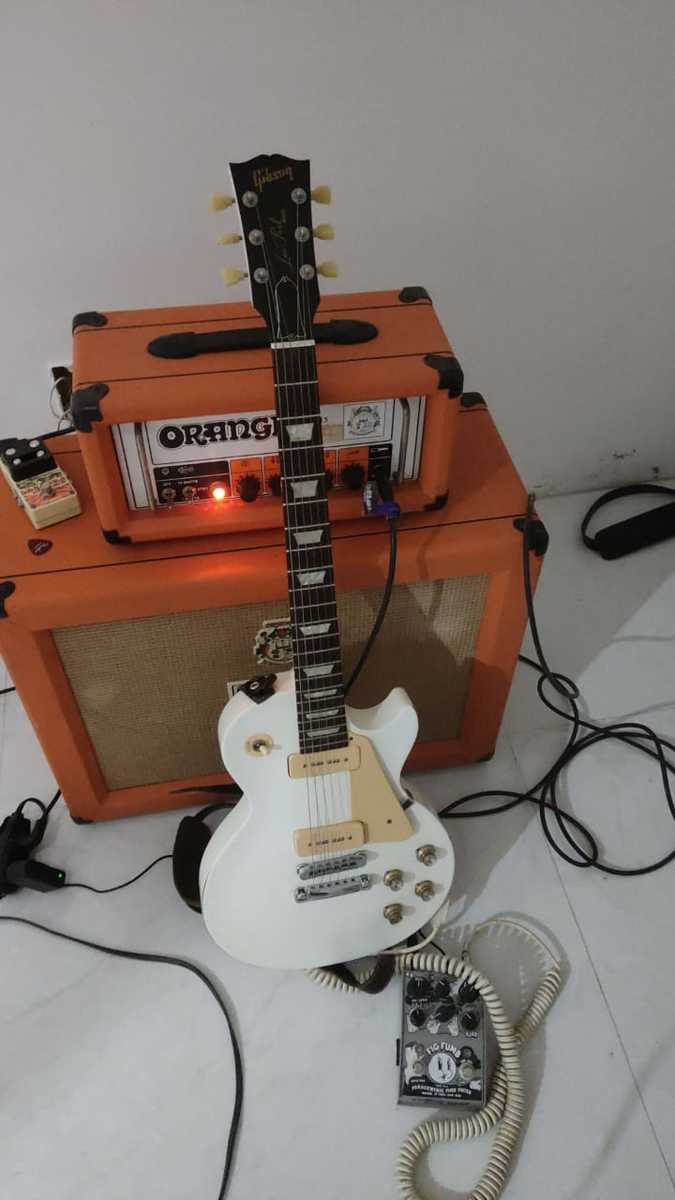 Metal Amp Rig by dinfernandes featuring Stone Deaf FX Fig Fumb, DigiTech Obscura Altered Delay, and Orange OR15H 15W Tube Guitar Amp Head and 2 more pieces of gear