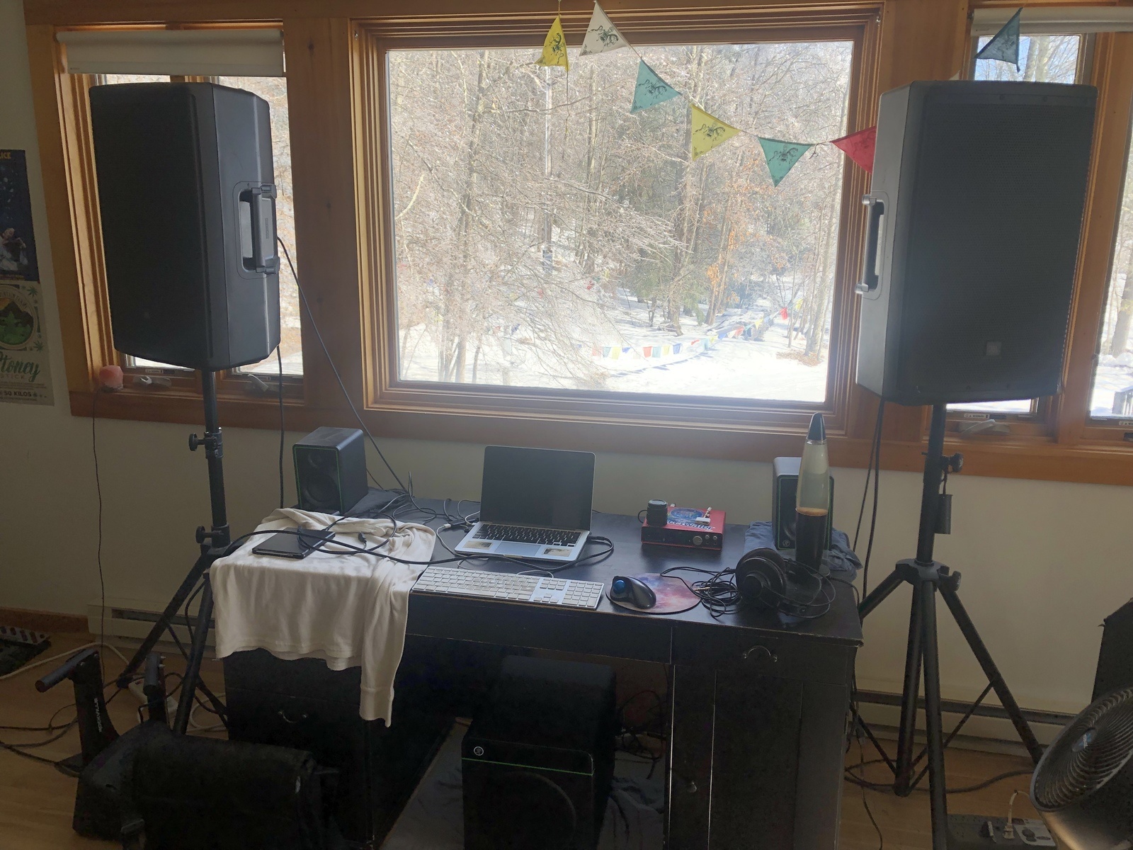 Music Gear Setup by jersus1 featuring Jbl EON 615