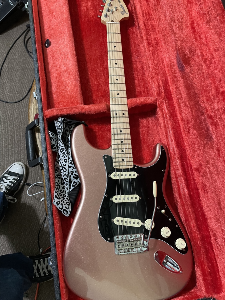 Music Gear Setup by grandaddyjeff featuring Fender American Performer Stratocaster
