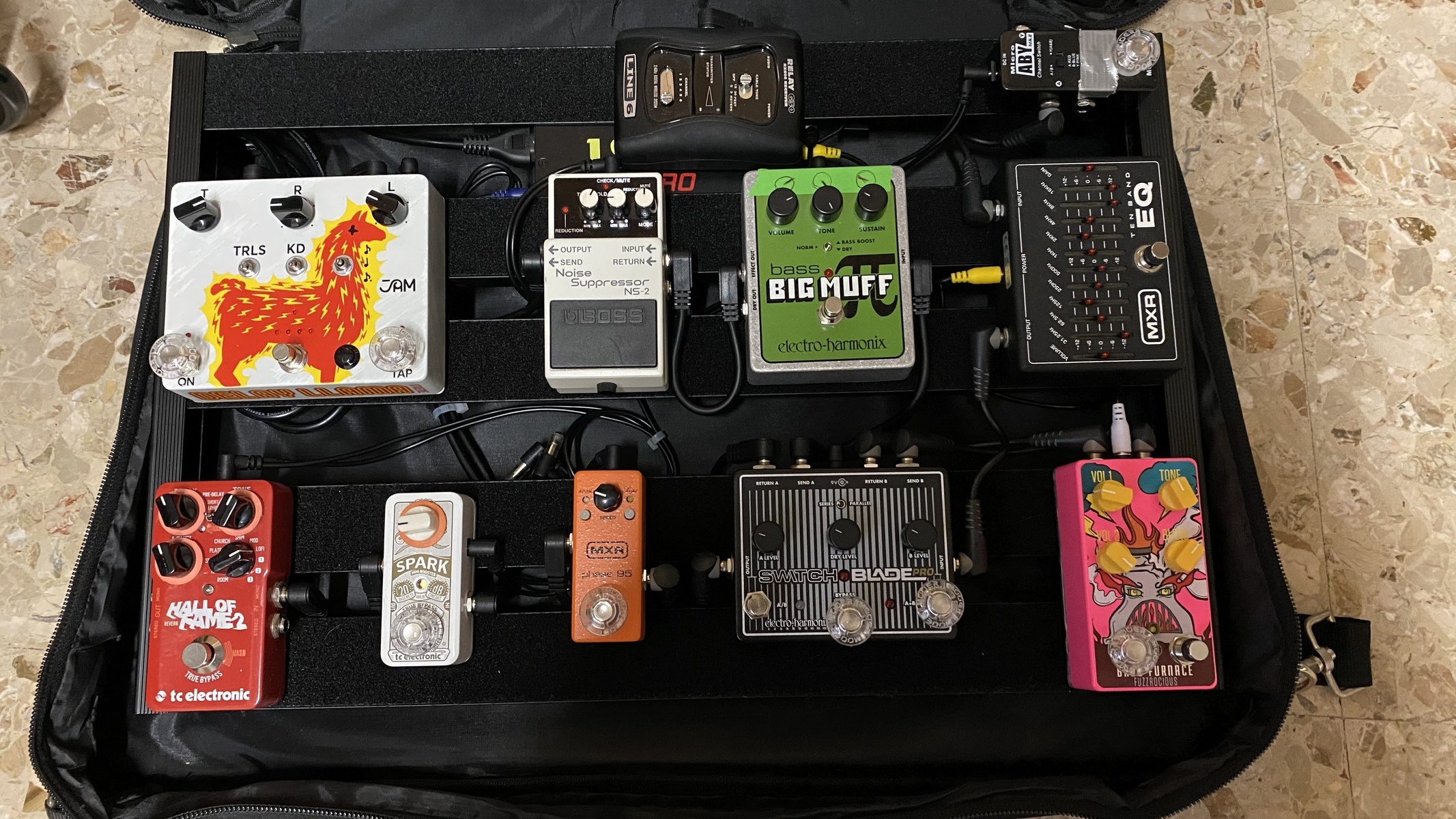 Metal Pedalboard by mattia_fraccaroli featuring Jam Pedals Delay Llama Xtreme, Boss NS-2 Noise Suppressor, and Electro-Harmonix Bass Big Muff Pi Fuzz and 10 more pieces of gear