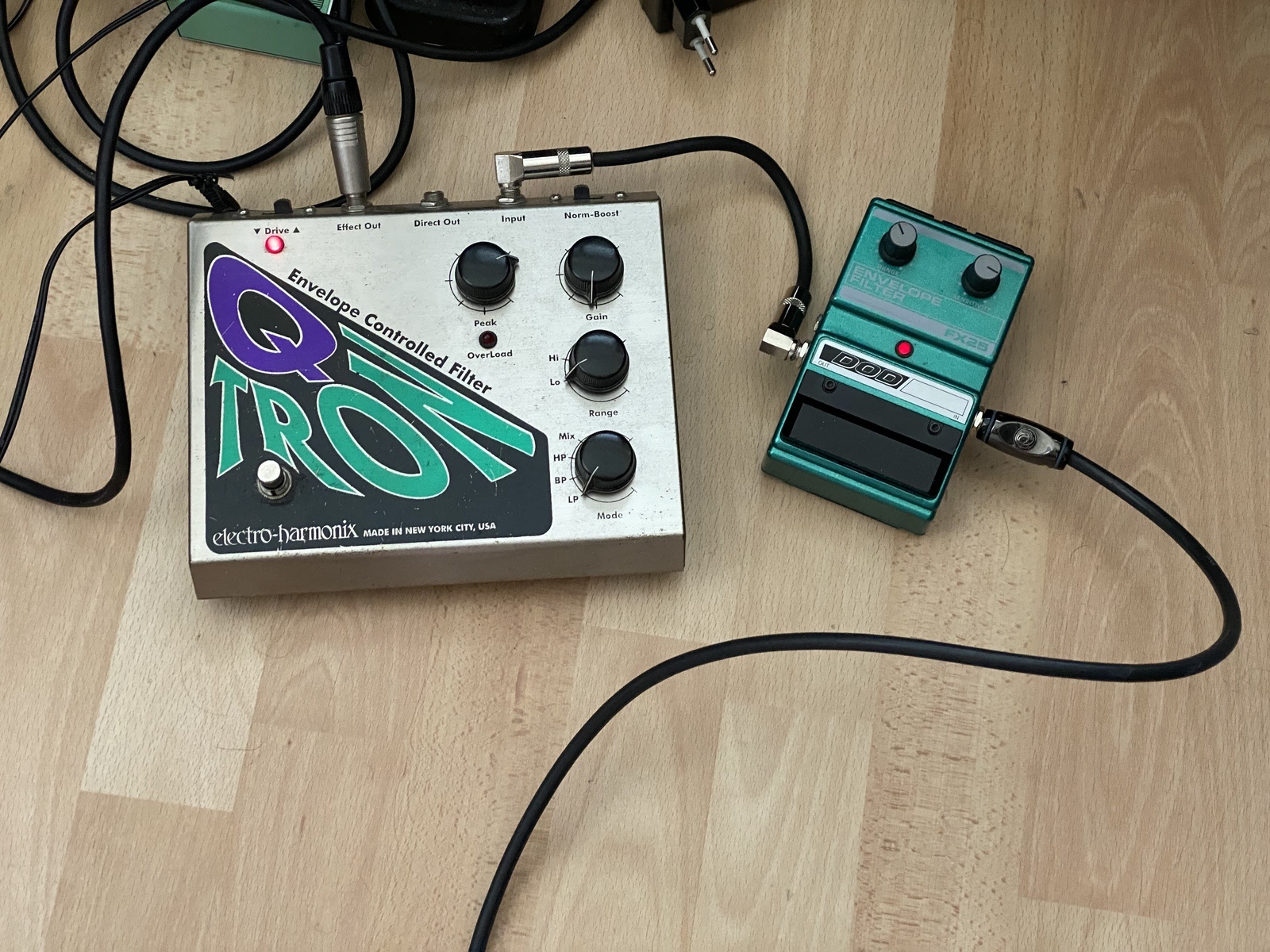 Metal Pedalboard by oedipoes featuring DOD FX25 Envelope Filter, Electro-Harmonix Original Q-Tron, and D'Addario Planet Waves American Stage Instrument Cable