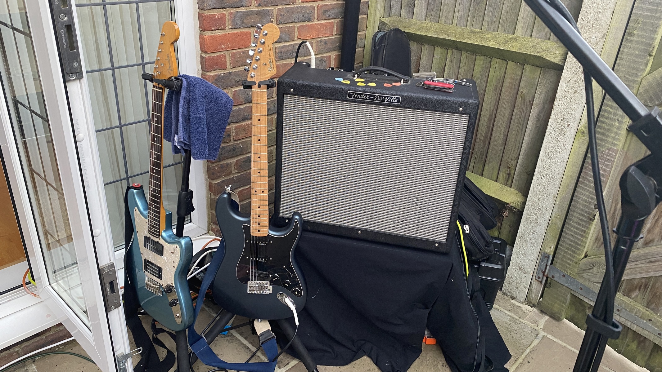 Live Rig by pitchy featuring Fender Marauder, Fender Standard Stratocaster Electric Guitar, and Fender Hot Rod DeVille 212 III 60W 2x12 Tube Guitar Combo Amp