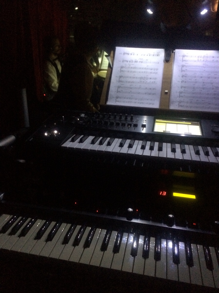 Korg Live Rig by heberthsouza featuring Korg Kronos 61-Key Synthesizer Workstation and Roland VR-760