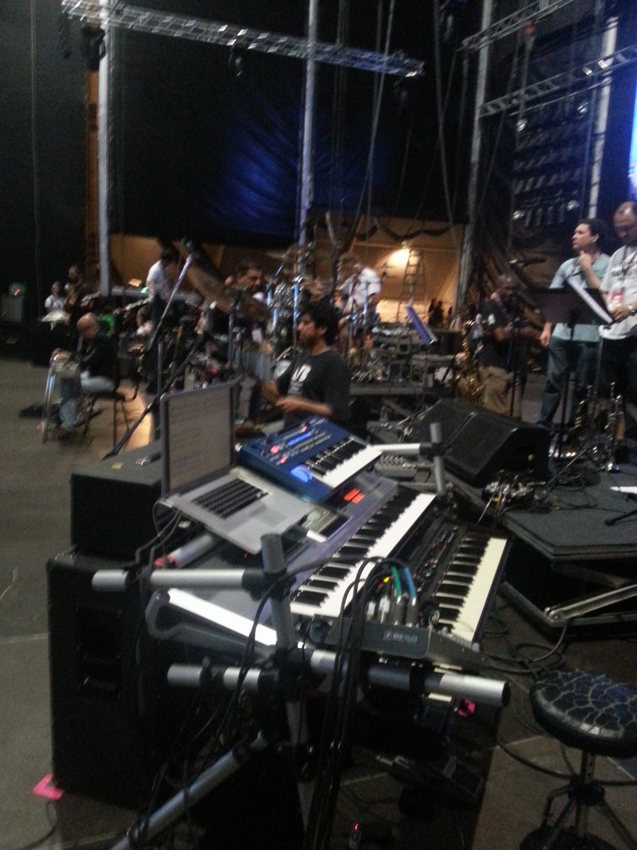 Roland Live Rig by heberthsouza featuring Apple MacBook Pro (General), Roland VR-760, and Roland Fantom G7 and 2 more pieces of gear