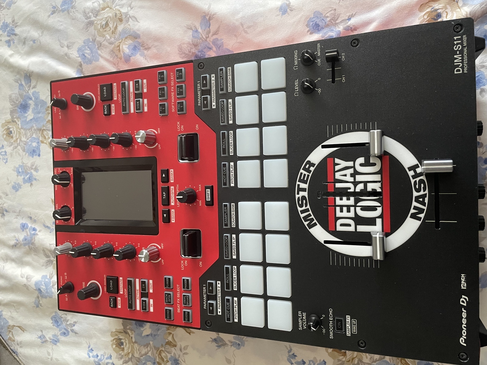 Hip Hop DJ Setup by djlogi36 featuring Pioneer DJ DJM-S11