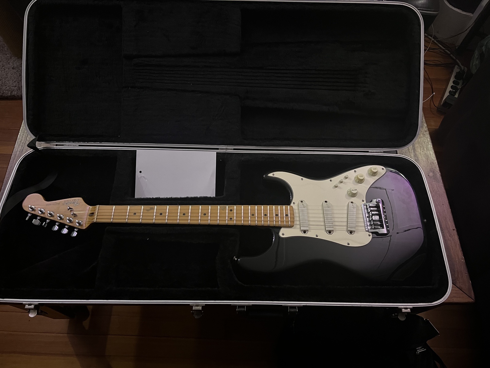 Music Gear Setup by greghowe featuring Fender Stratocaster Elite