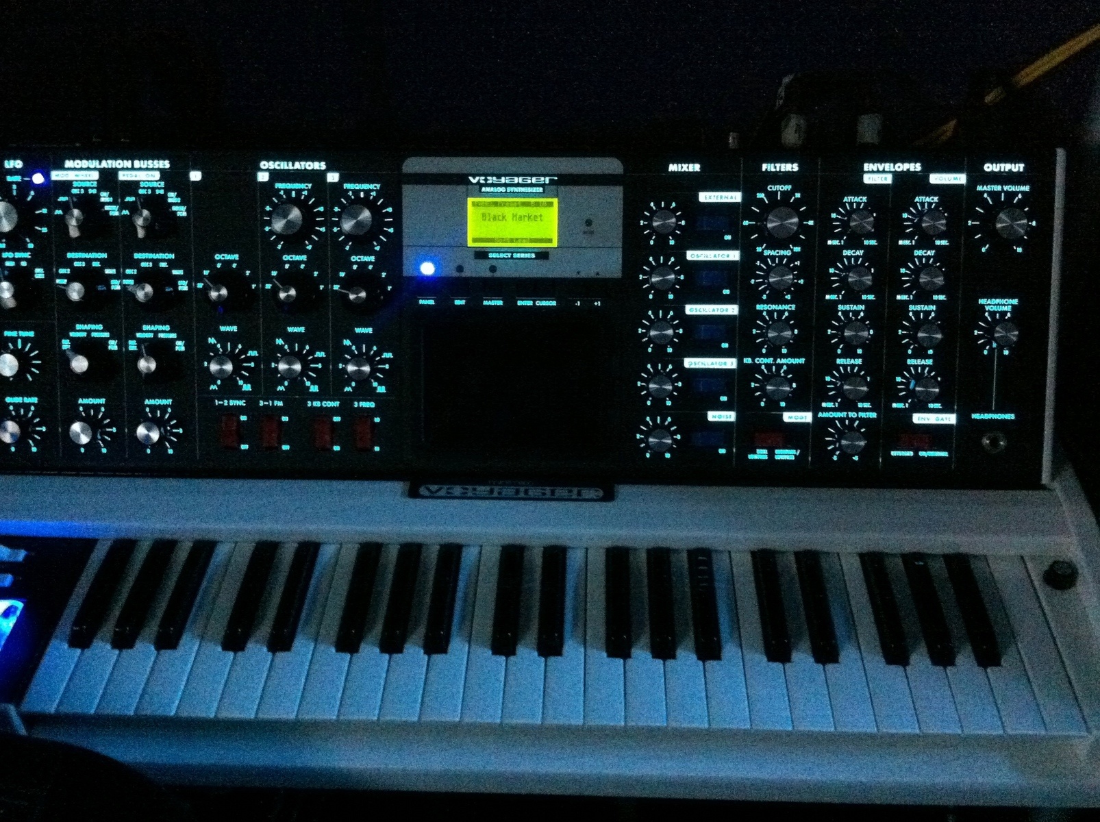 Electronic DJ Setup by rettervondunkel featuring Moog Minimoog Voyager