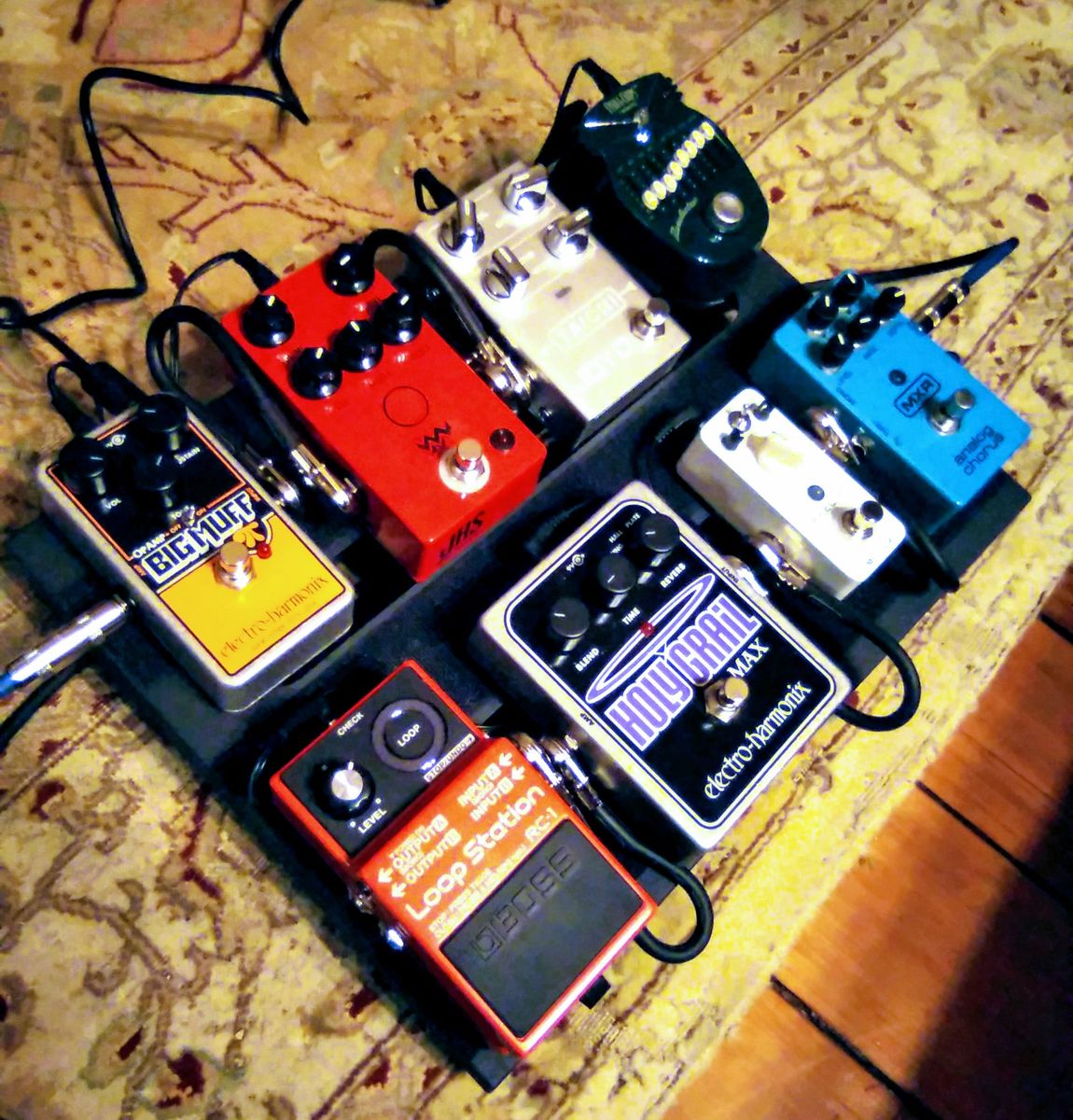 Pedalboard by hubert_vigilla featuring Danelectro DJ-14 Fish & Chips 7 Band EQ, Joyo R-Series R-02 Taichi, and JHS Angry Charlie V3 and 5 more pieces of gear