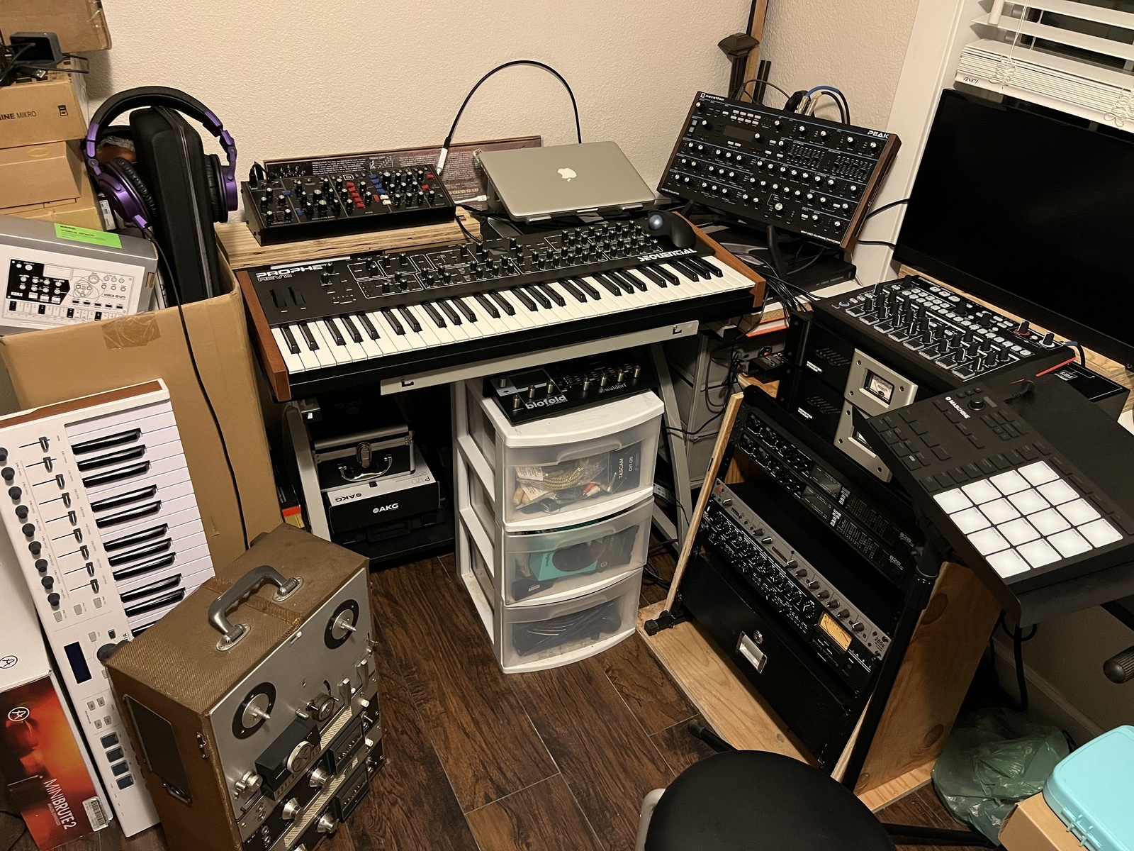 Electronic Synth Setup by theveiledcreature featuring Roberts 770X, Dave Smith Instruments Sequential Prophet REV2, and Behringer Model D and 7 more pieces of gear