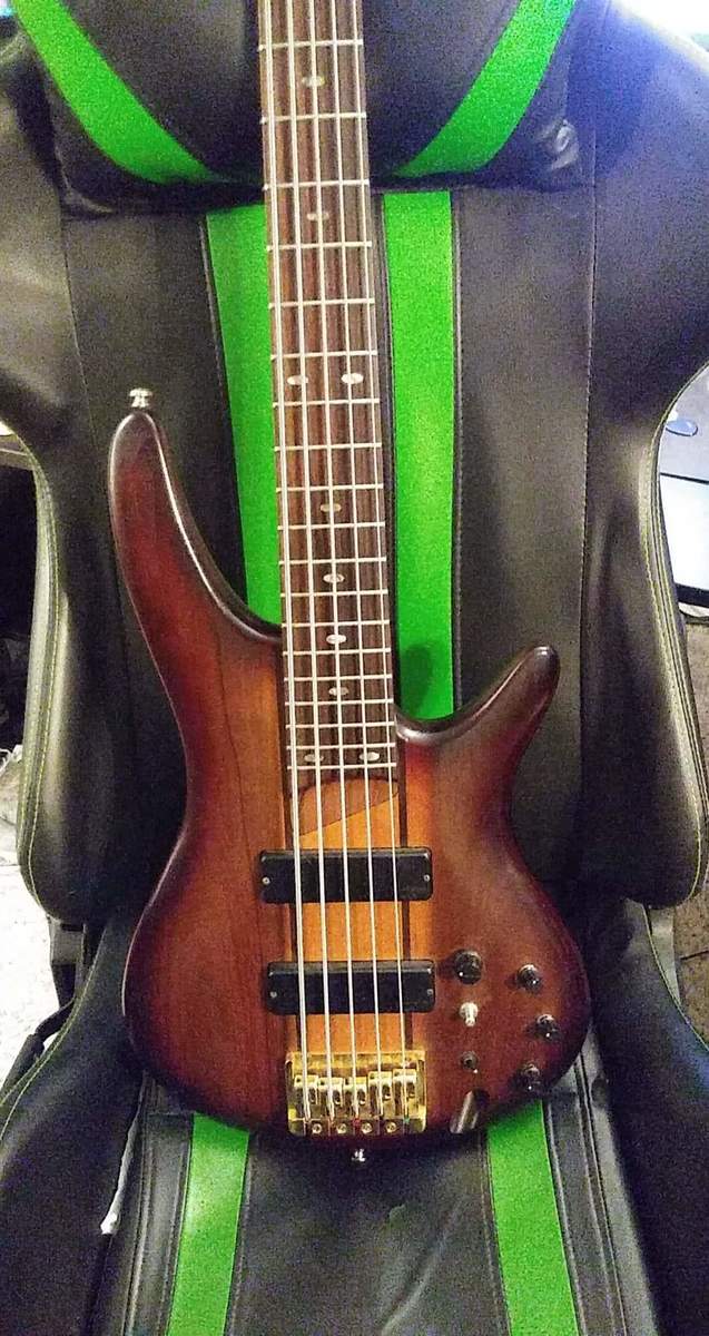 Metal Music Gear Setup by cory_biencourt featuring Ibanez Soundgear
