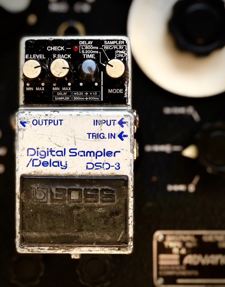 Pedalboard by rothhandlestudios featuring Boss DSD-3 Digital Sampler/Delay