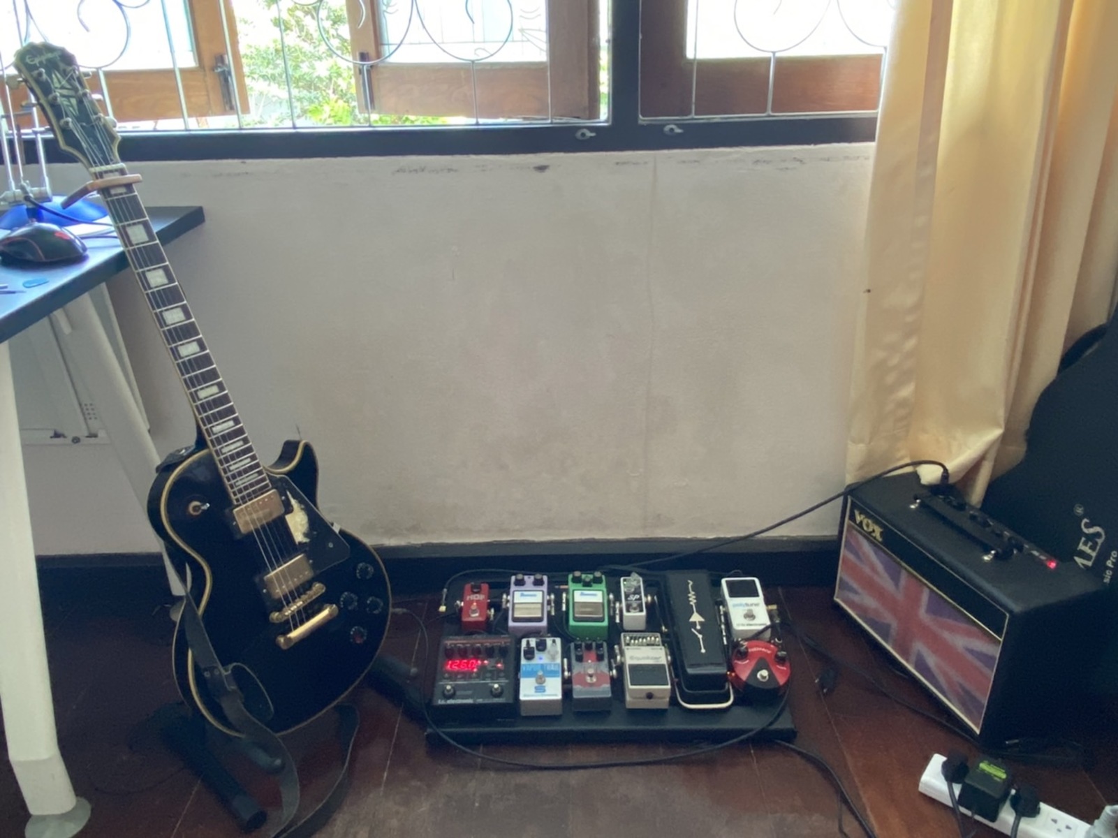 Metal Pedalboard by pongpranot_chuto featuring Epiphone Les Paul Custom, Vox Pathfinder 10 Union Jack, and TC Electronic Polytune 2 and 10 more pieces of gear