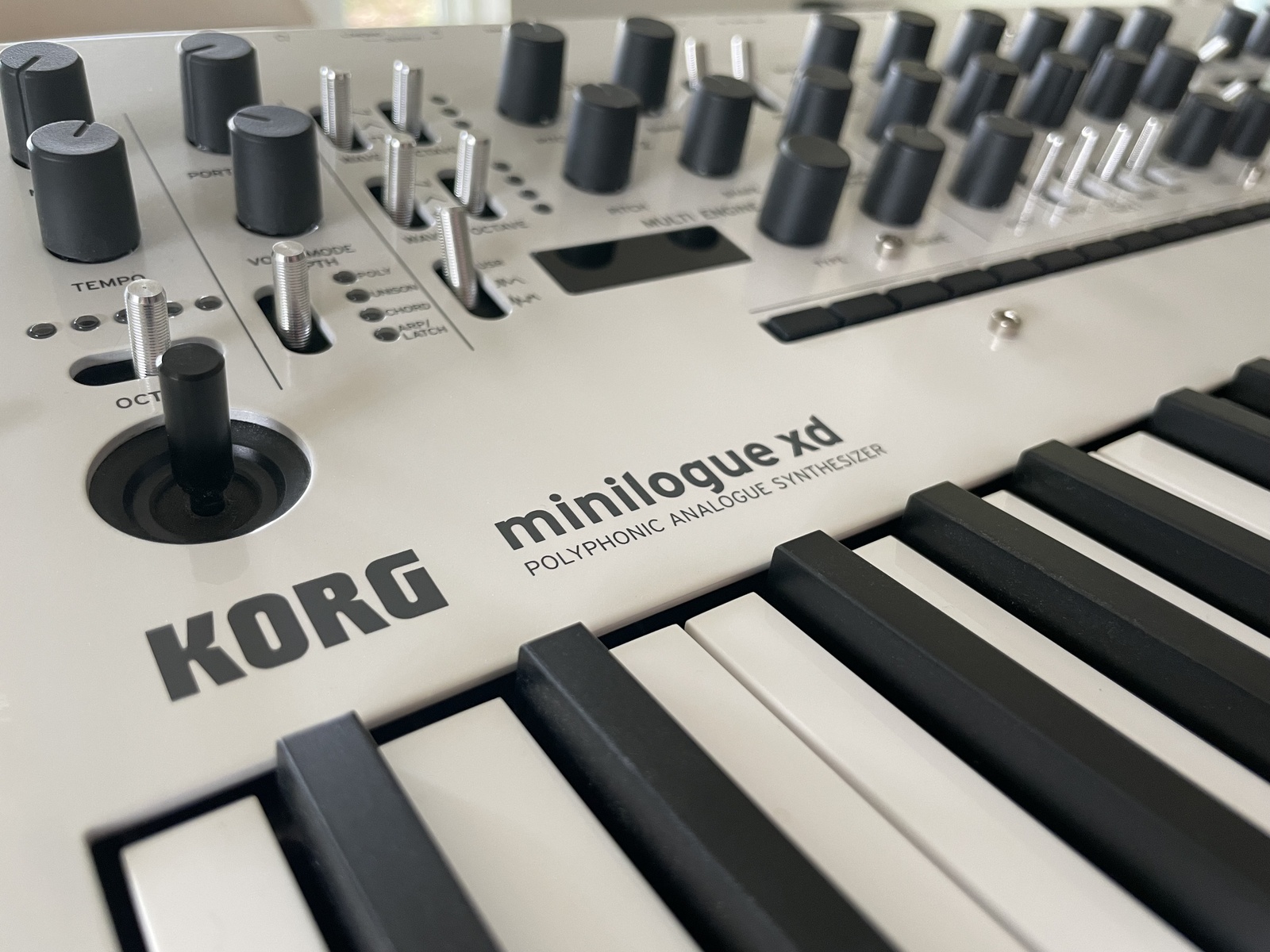 Electronic Synth Setup by charleswilliams featuring Korg Minilogue XD