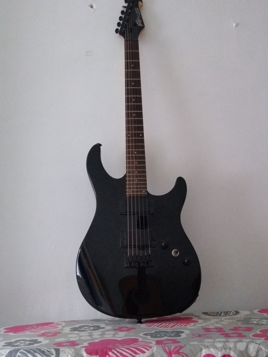 Music Gear Setup by gordon_norman featuring peavey at-200
