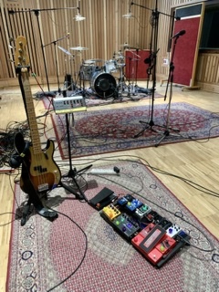 Metal Pedalboard by rmoreno featuring DigiTech Whammy DT, MXR M87 Bass Compressor, and Line 6 Relay G30 and 8 more pieces of gear