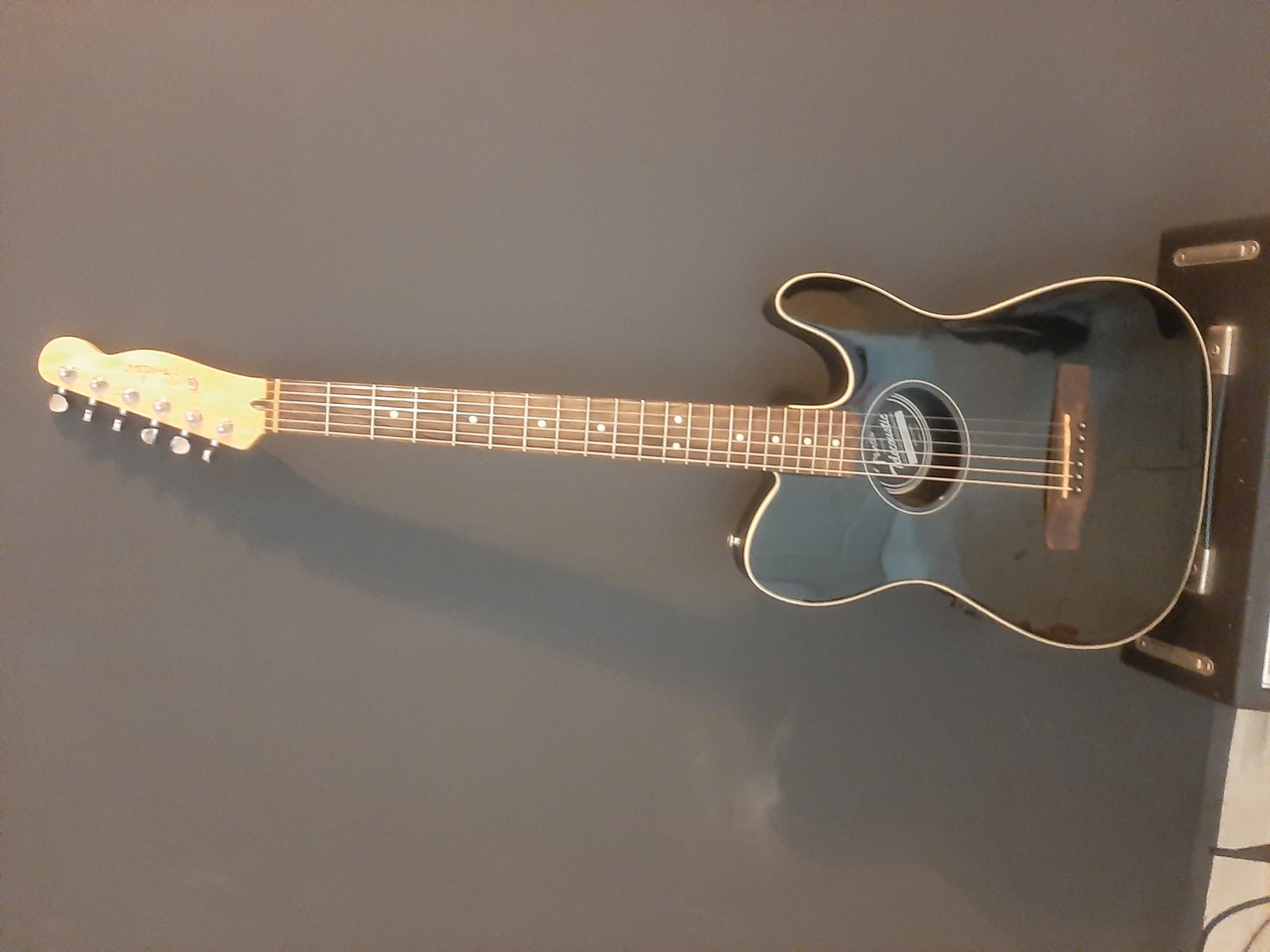 Music Gear Setup by intersonico featuring Fender Telecoustic Acoustic Electric Guitar