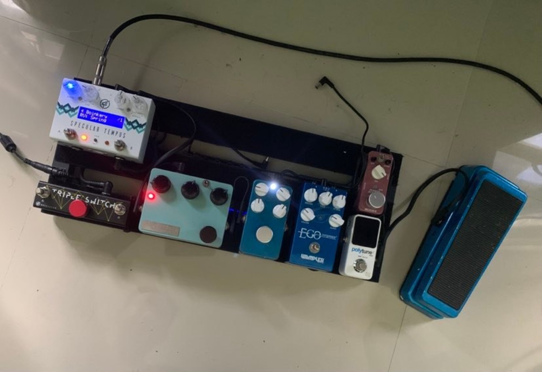 Country Pedalboard by carminlosanto featuring Arc Effects Klone V2, GFI System Specular Tempus, and GFI SYSTEM TRIPLE SWITCH and 4 more pieces of gear