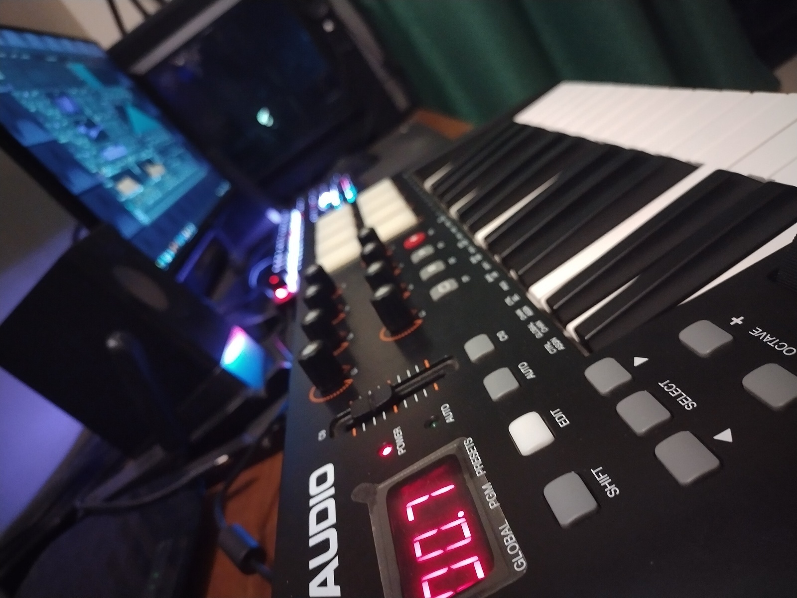 axebow's music gear photo