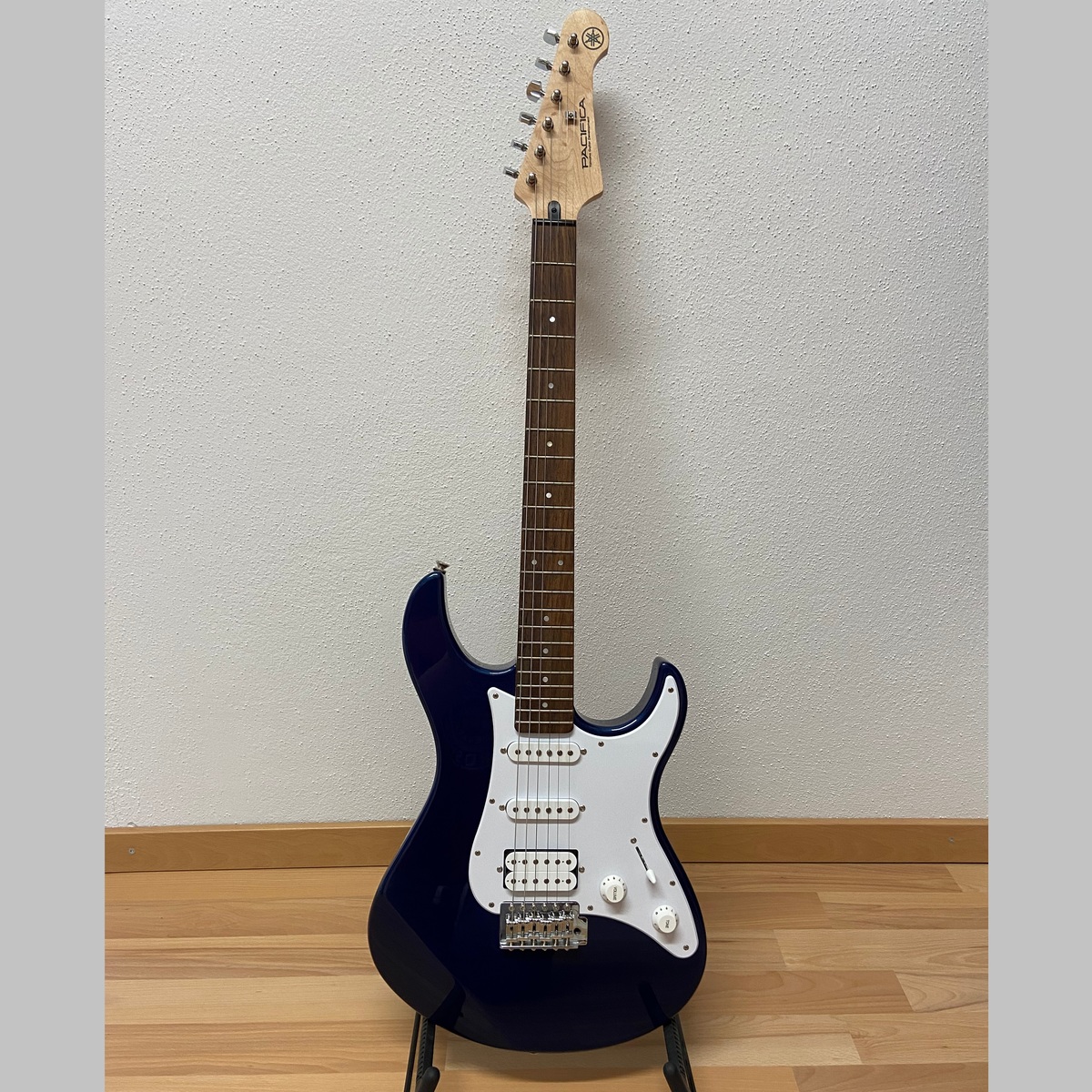 Music Gear Setup by michaelschach1 featuring Yamaha Pacifica PAC012