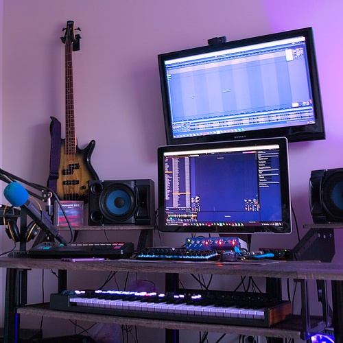 Photo of Yamaha RX11 and more gear in a studio