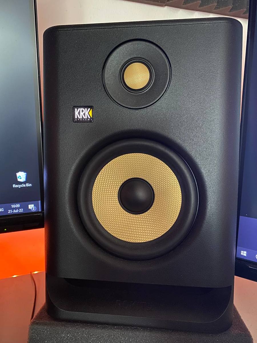 Hip Hop Music Gear Setup by edd_ward featuring KRK ROKIT 5 G3 Studio Monitor
