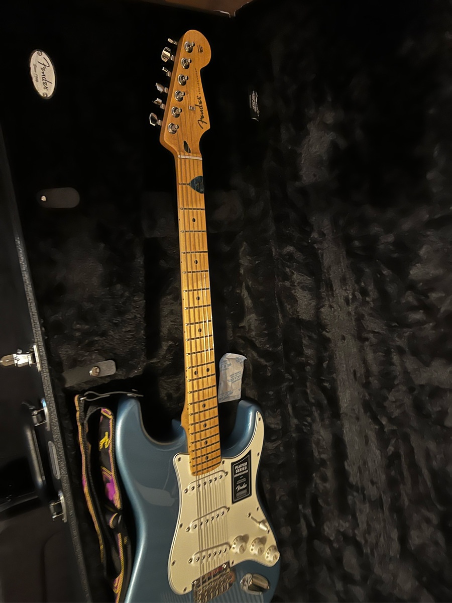 Electronic Studio Setup by djjowell featuring Fender Stratocaster Electric Guitar